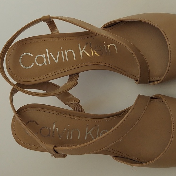 Calvin Klein Women's Beige Strappy Heels Sz. 8M - Picture 2 of 6